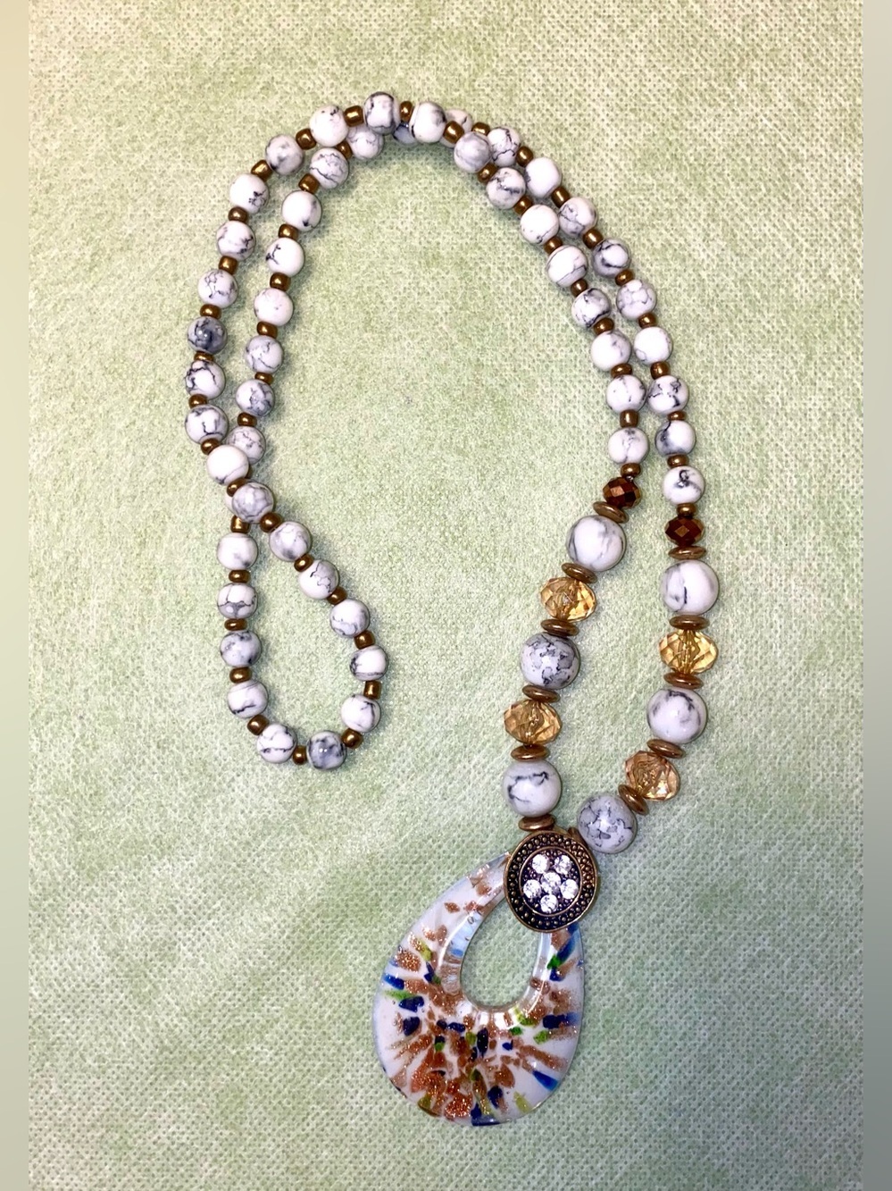Handcrafted White Howlite & Gold Bead Pendant Necklace. Glass beads